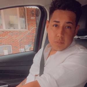 Meet your Posher, Cesar